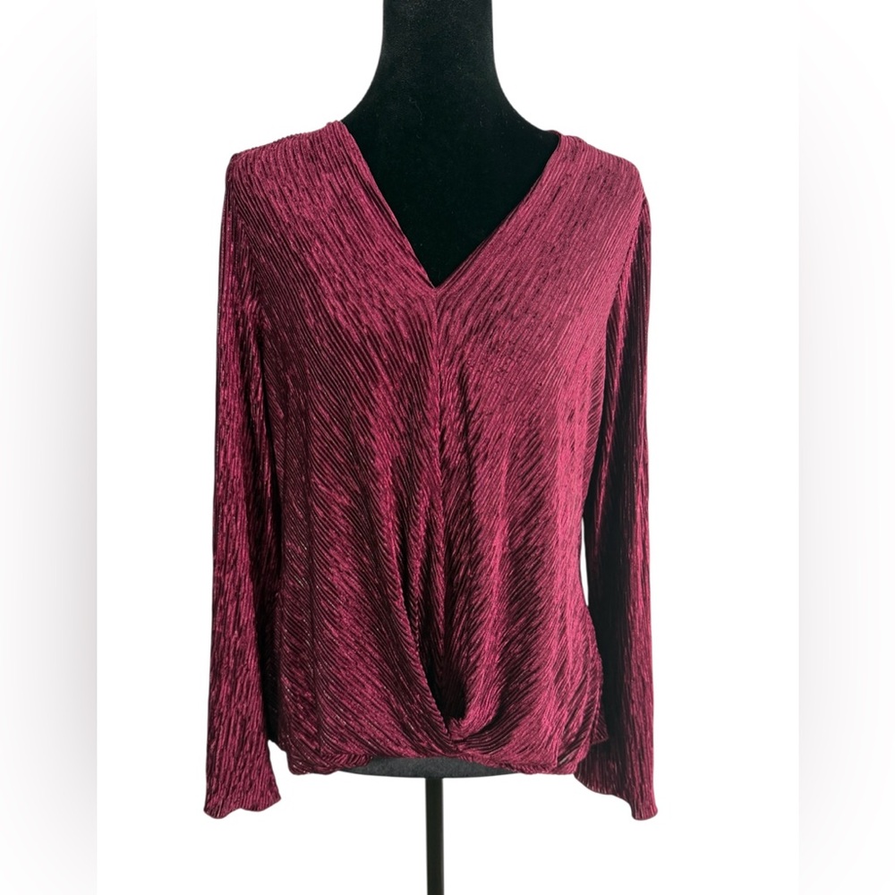 Chenault Silver Shimmer Velvet Twist Front V-Neck Blouse Medium